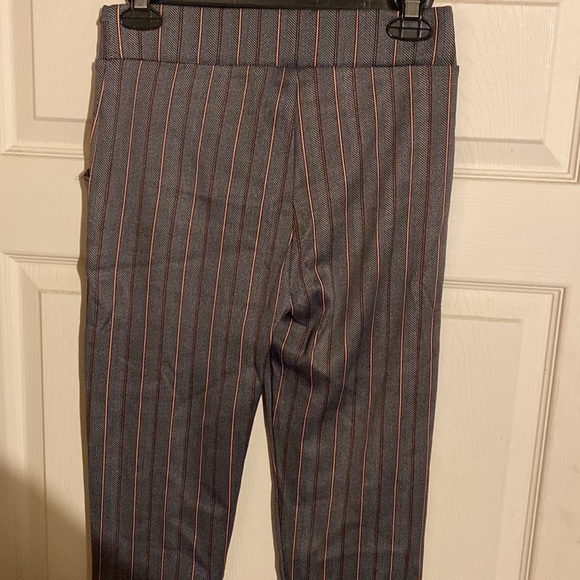 Dress pants - Picture 2 of 13